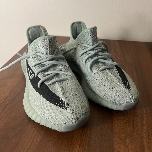 Yeezy V2 350 Boost Men’s Size: 5 - Picture 1 of 6